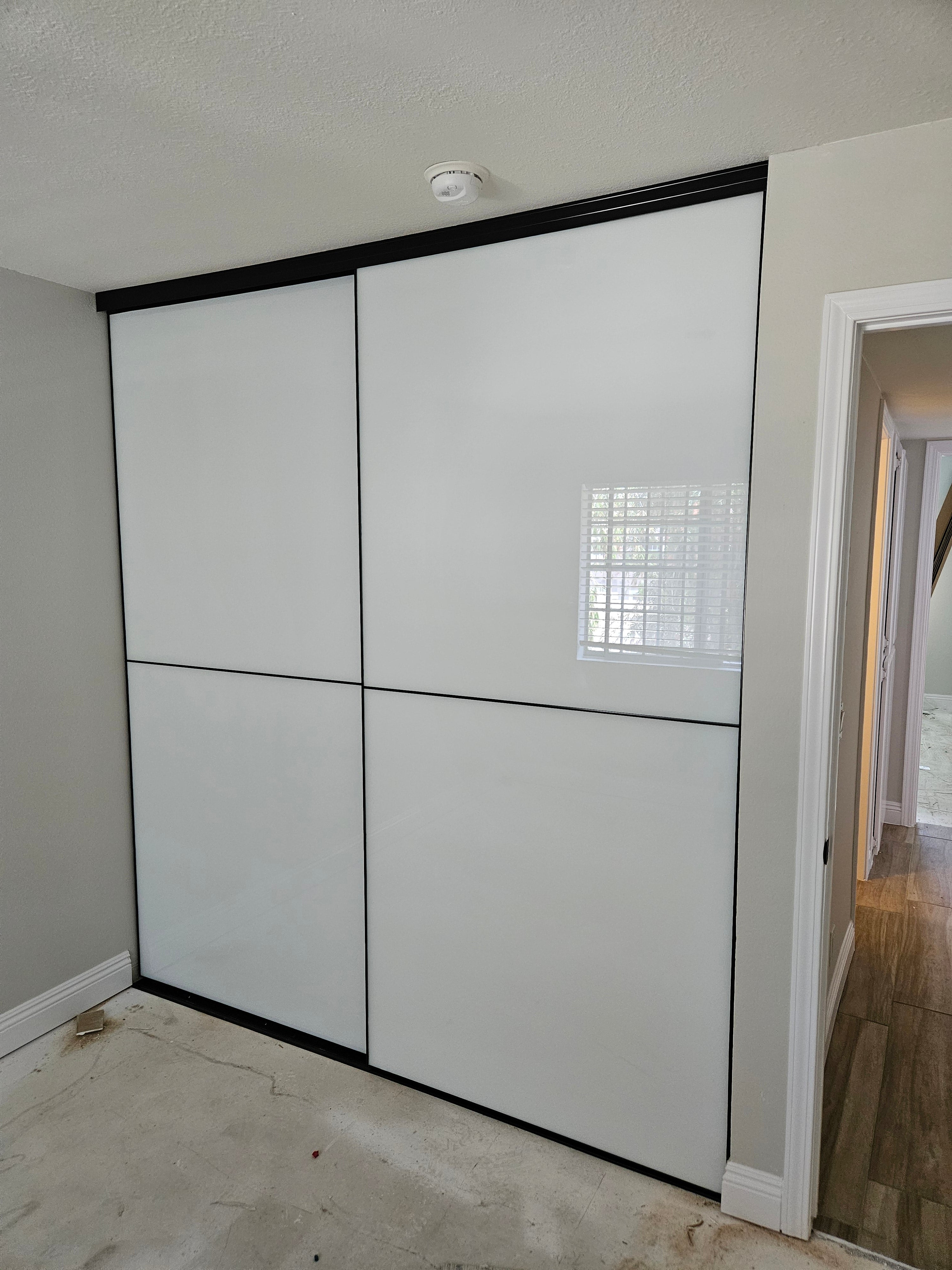 VUE | Tri-Grid White Glass Sliding Closet Doors